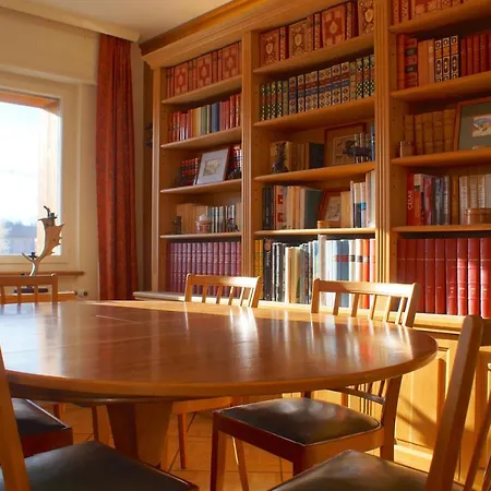 Apartment Central & Spacious, Richemont