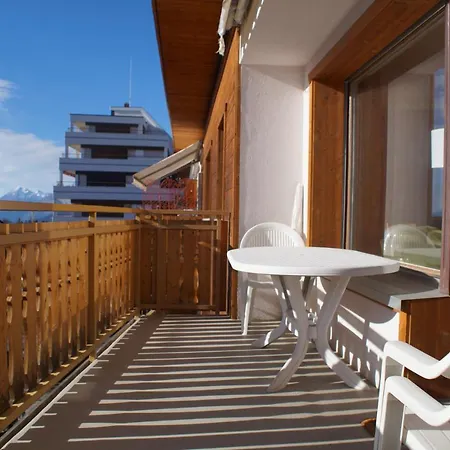 Central & Spacious, Richemont Apartment *